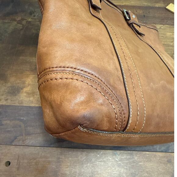 Vintage COACH Hamptons Brown Leather Shoulder Bag Tote Purse Style No. F12607 - Picture 12 of 16